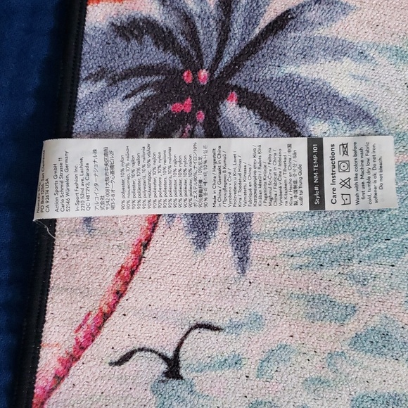 Nomadix quick dry beach / yoga mat towel - Picture 4 of 6